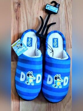 Bluey DAD Bandit Men's New Size 9/10 Plush Slippers Hard Sole